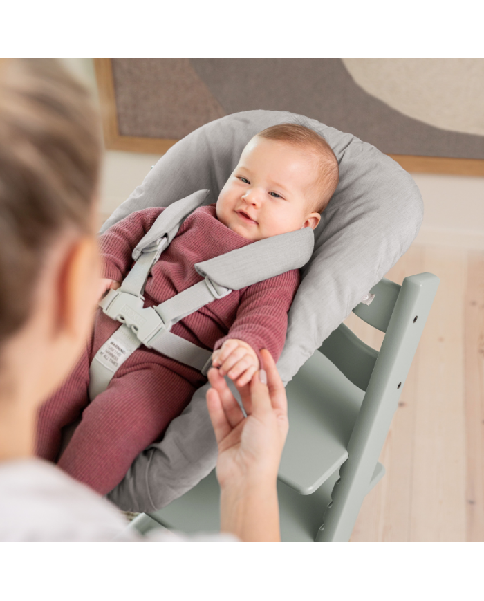 Stokke Promo Tripp Trapp Whitewash con Newborn